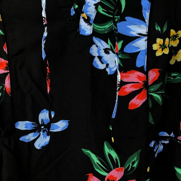 Old Navy Floral Dress 🌺 - Picture 2 of 5